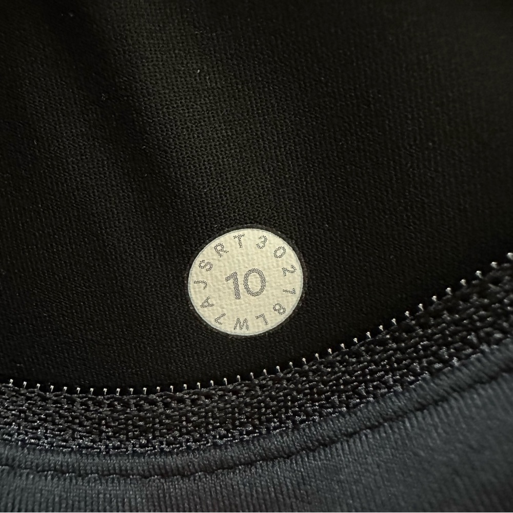 Lululemon Speed Up Short Heather Lux Black Size‎ 10 - Picture 7 of 8